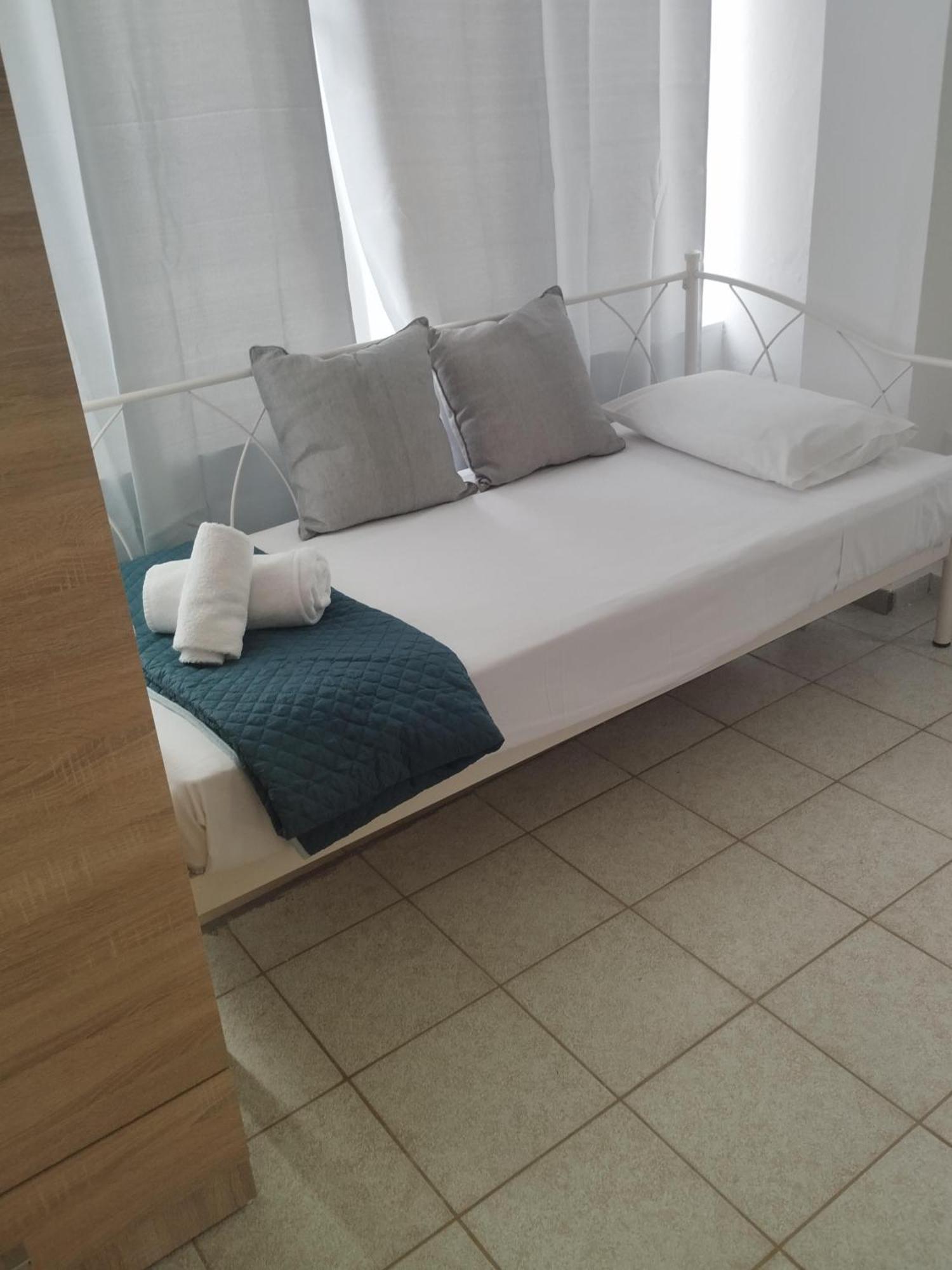 Anatoli Lygaria On The Apartment Ligaria (Crete)